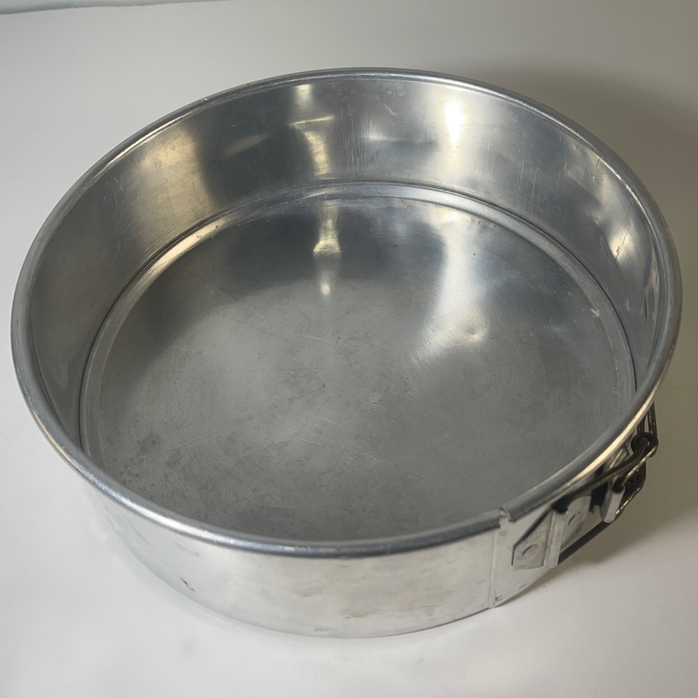 Spring Form Cheesecake Pan - Picture 3 of 6